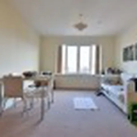 Image 3 - Hever Hall, Conisbrough Keep, Coventry, CV1 5PP, United Kingdom - Apartment for rent