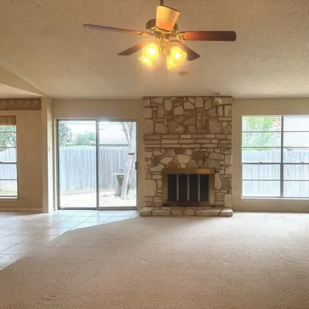 Image 5 - 14310 Fox Fire Ln, San Antonio, Texas, 78231 - House for sale