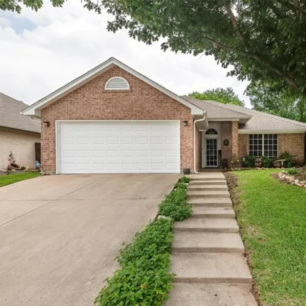 Buy this 3 bed house on 7404 Bennington Drive in Watauga, TX 76148