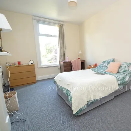 Rent this 8 bed townhouse on Ebberston Place in Leeds, LS6 1LE