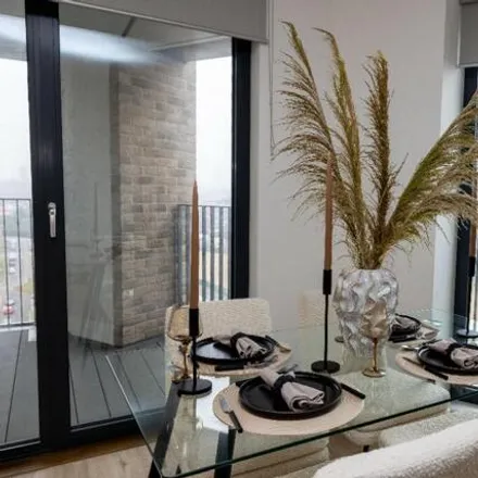 Image 1 - 9 Hartsworth Close, London, E13 0TD, United Kingdom - Apartment for rent