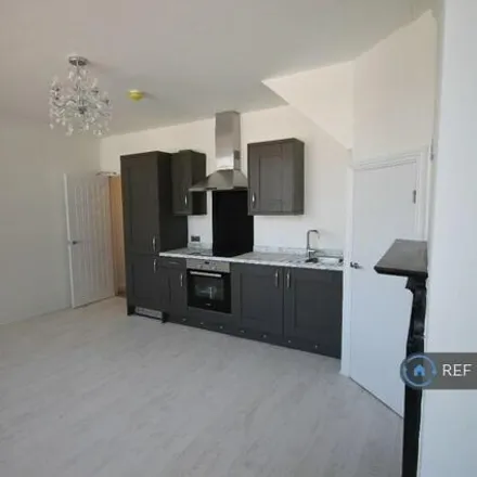 Image 2 - Bear & Staff, Gateacre Brow, Liverpool, L25 3PA, United Kingdom - Apartment for rent