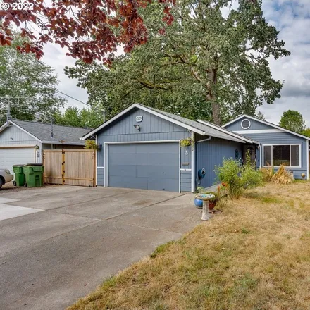 Buy this 3 bed house on 209 East North Street in Newberg, OR 97132