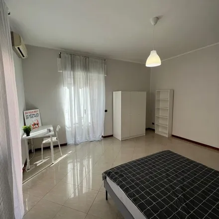 Image 2 - Via Brennero, 70125 Bari BA, Italy - Apartment for rent