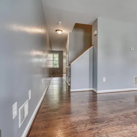 Image 3 - 1127 North Mount Street, Baltimore, MD 21217, USA - Townhouse for sale