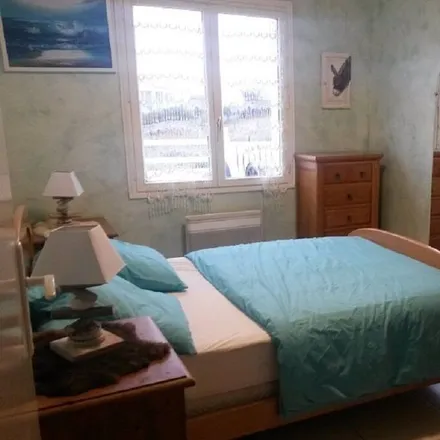 Rent this 3 bed house on 85340 L'Île-d'Olonne