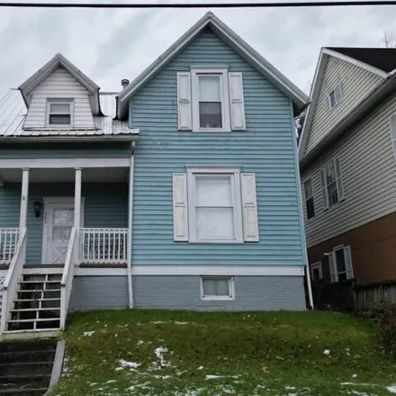 Buy this 4 bed house on 500 South Third Street in Clarksburg, WV 26301