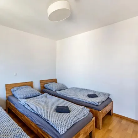 Image 3 - Görlitzer Straße 2, 41460 Neuss, Germany - Apartment for rent