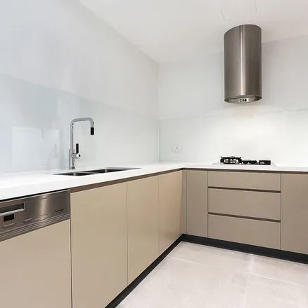 Image 5 - IGA, Newcombe Street, Paddington NSW 2021, Australia - Apartment for rent