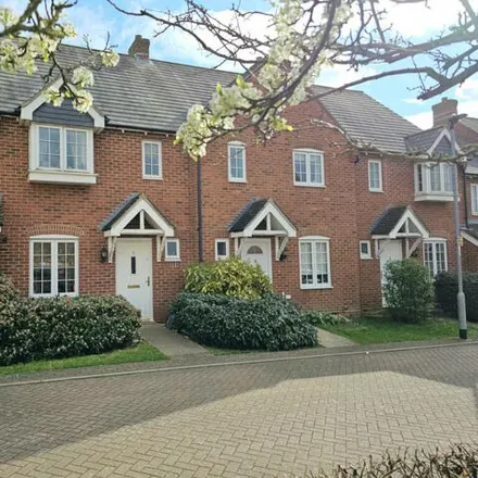 Buy this 3 bed townhouse on 9 Pyrecroft in Cambourne, CB23 5EE