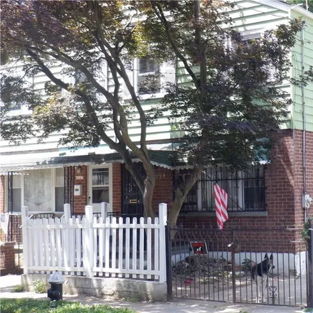 Image 1 - 4211 Wilder Avenue, New York, NY 10466, USA - House for sale