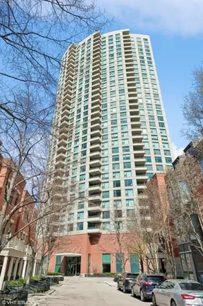 Buy this 2 bed condo on Kinzie Park Tower in 501 North Clinton Street, Chicago