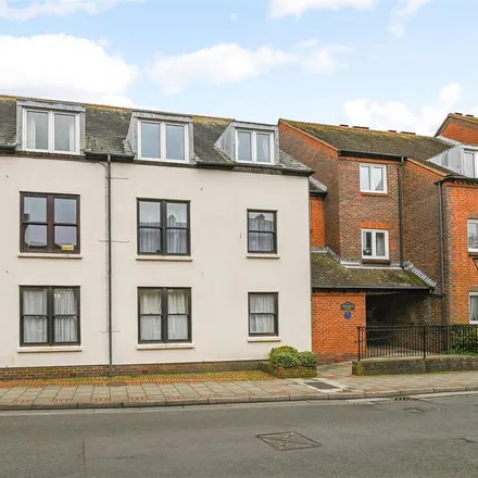 Rent this 1 bed house on Chapel Street in Chichester, PO19 1BU