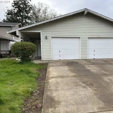 Buy this 2 bed house on 3525 Pine Street in Florence, OR 97439