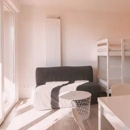 Image 1 - 84170 Monteux, France - Apartment for rent