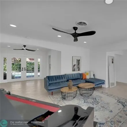 Image 3 - 5993 Northeast 18th Terrace, Imperial Point, Fort Lauderdale, FL 33308, USA - House for sale
