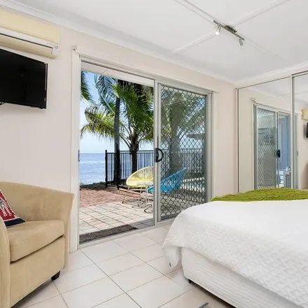 Rent this 3 bed house on Machans Beach QLD 4878