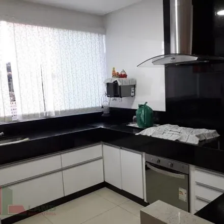 Buy this 3 bed apartment on Rua Carijós in Ipatinga - MG, 35162-088
