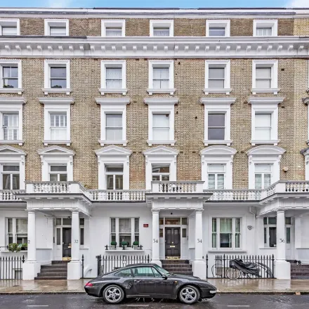 Rent this 2 bed apartment on 73 Harcourt Terrace in London, SW10 9JP