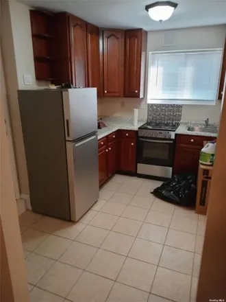 Rent this 1 bed house on 25 Woodrow Parkway in Village of Babylon, NY 11702