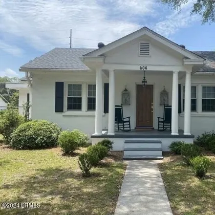 Image 1 - 636 Waight Street, Beaufort, SC 29902, USA - House for sale