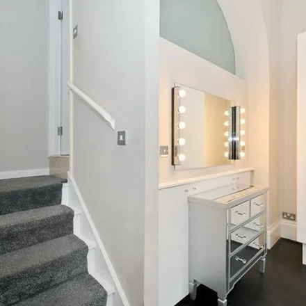 Rent this 3 bed apartment on 65 Cadogan Square in London, SW1X 0DY