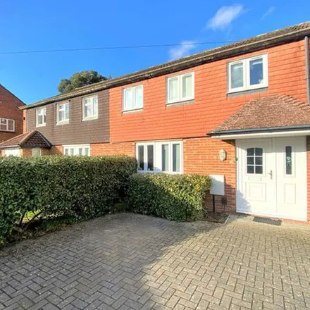 Rent this 7 bed townhouse on 57 Broomfield in Guildford, GU2 8LH