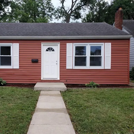Buy this 2 bed house on 736 Bond Avenue in Collinsville, IL 62234