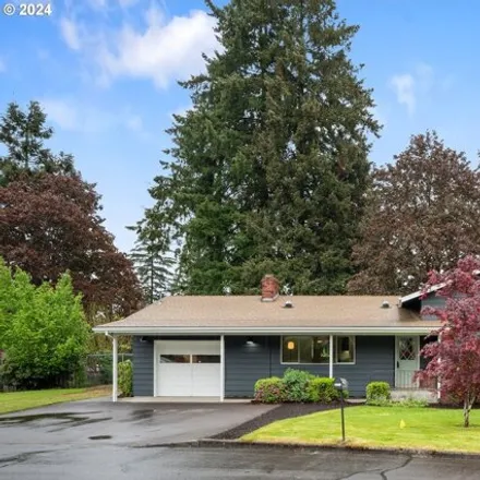 Buy this 4 bed house on 12440 Southwest 106th Drive in Tigard, OR 97223