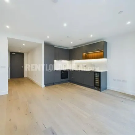 Rent this 1 bed apartment on Waterfront III in Warren Lane, London