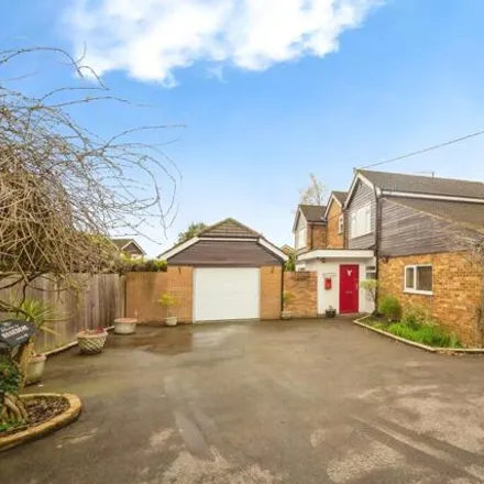 Image 1 - Church Lane, West Malling, Kent, Me19 - House for sale
