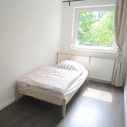 Rent this 4 bed room on Gélieustraße 6 in 12203 Berlin, Germany