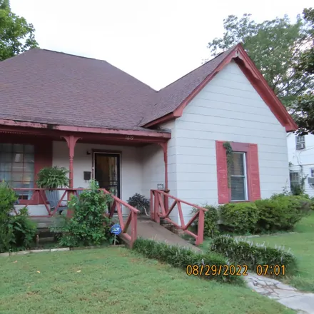 Buy this 3 bed house on 1613 Vine Street in Humboldt, TN 38343