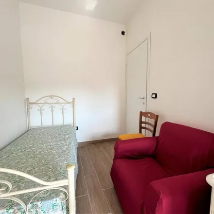Image 8 - PENNY, Viale Crotone, Catanzaro CZ, Italy - Apartment for rent