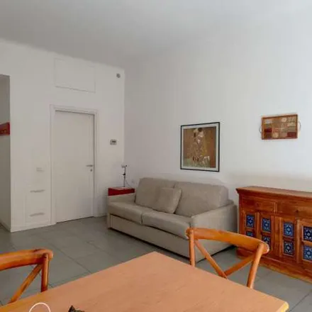 Image 4 - 28 posti, Via Corsico, 1, 20144 Milan MI, Italy - Apartment for rent