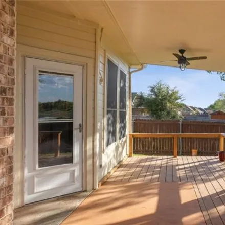 Image 7 - 734 Woodcrest Drive, Ennis, TX 75119, USA - House for sale