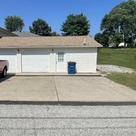 Image 3 - Washington Ave, Englewood, Bedford, IN 47421, USA - House for sale