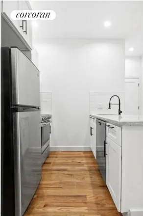 Image 3 - 119 Woodbine Street, New York, NY 11221, USA - Apartment for rent