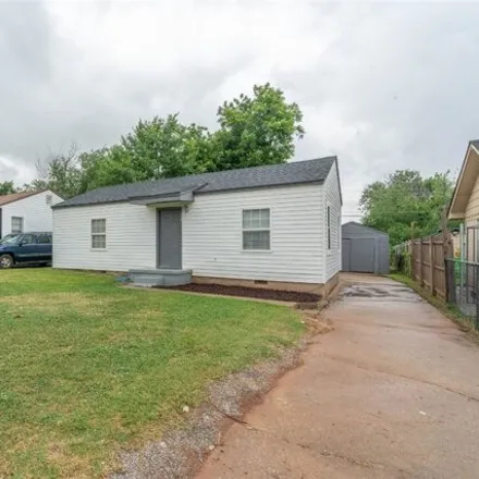 Buy this 2 bed house on 3195 South Woodward Avenue in Oklahoma City, OK 73119
