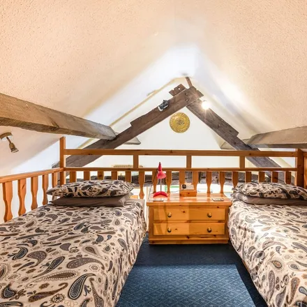 Rent this 3 bed duplex on Middleton in DE4 4LU, United Kingdom