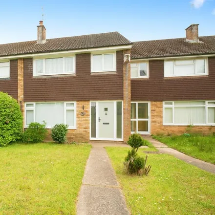 Rent this 3 bed townhouse on Wellwood in Cardiff, CF23 9JS