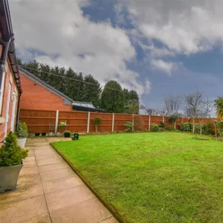 Image 9 - Berkeley Close, South Staffordshire, WV6 7RX, United Kingdom - House for sale