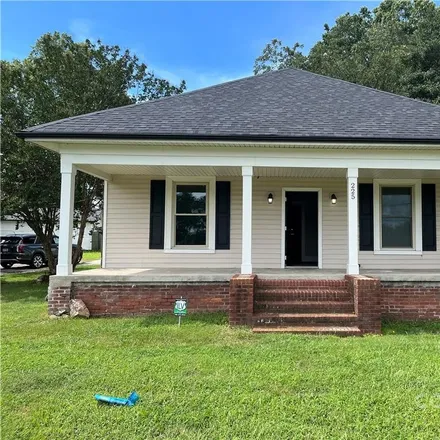 Buy this 3 bed house on 225 Bell Street in Kannapolis, NC 28081