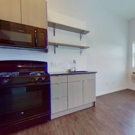 Rent this 1 bed apartment on #404,5051 North Kenmore Avenue in Little Vietnam, Chicago