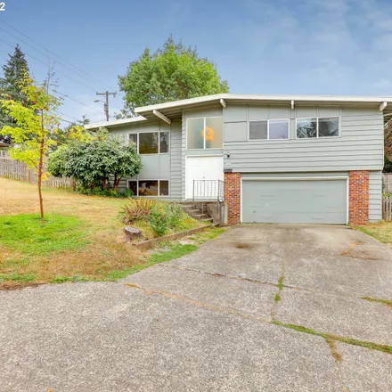 Buy this 3 bed house on 3504 Southwest Caldew Street in Portland, OR 97219