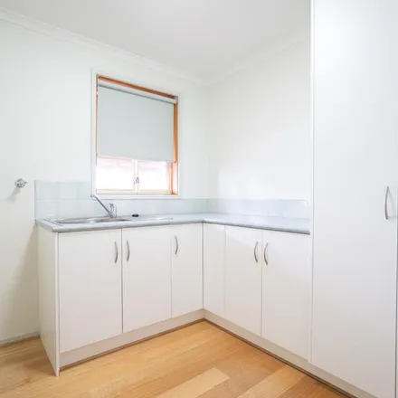 Image 4 - Benston Street, Craigieburn VIC 3064, Australia - Apartment for rent