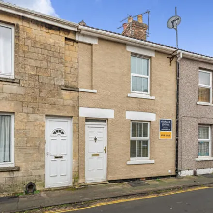 Buy this 2 bed townhouse on Prince of Wales in Union Street, Swindon