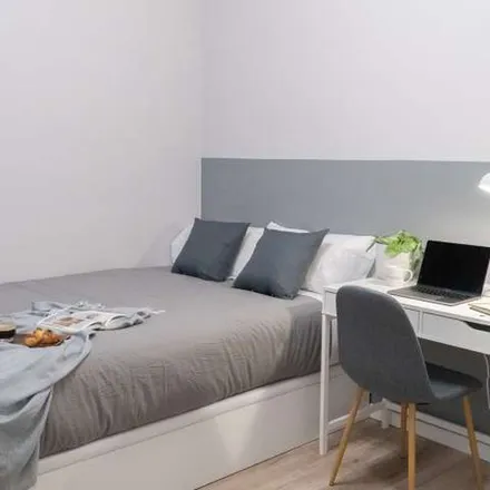 Rent this 5 bed apartment on Carrer de Ferlandina in 36, 38