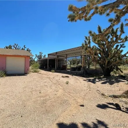 Image 3 - 26418 Apple Drive, Mohave County, AZ 86444, USA - House for sale