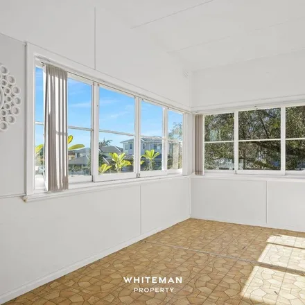 Image 5 - Karooah Avenue, Blue Bay NSW 2261, Australia - Apartment for rent